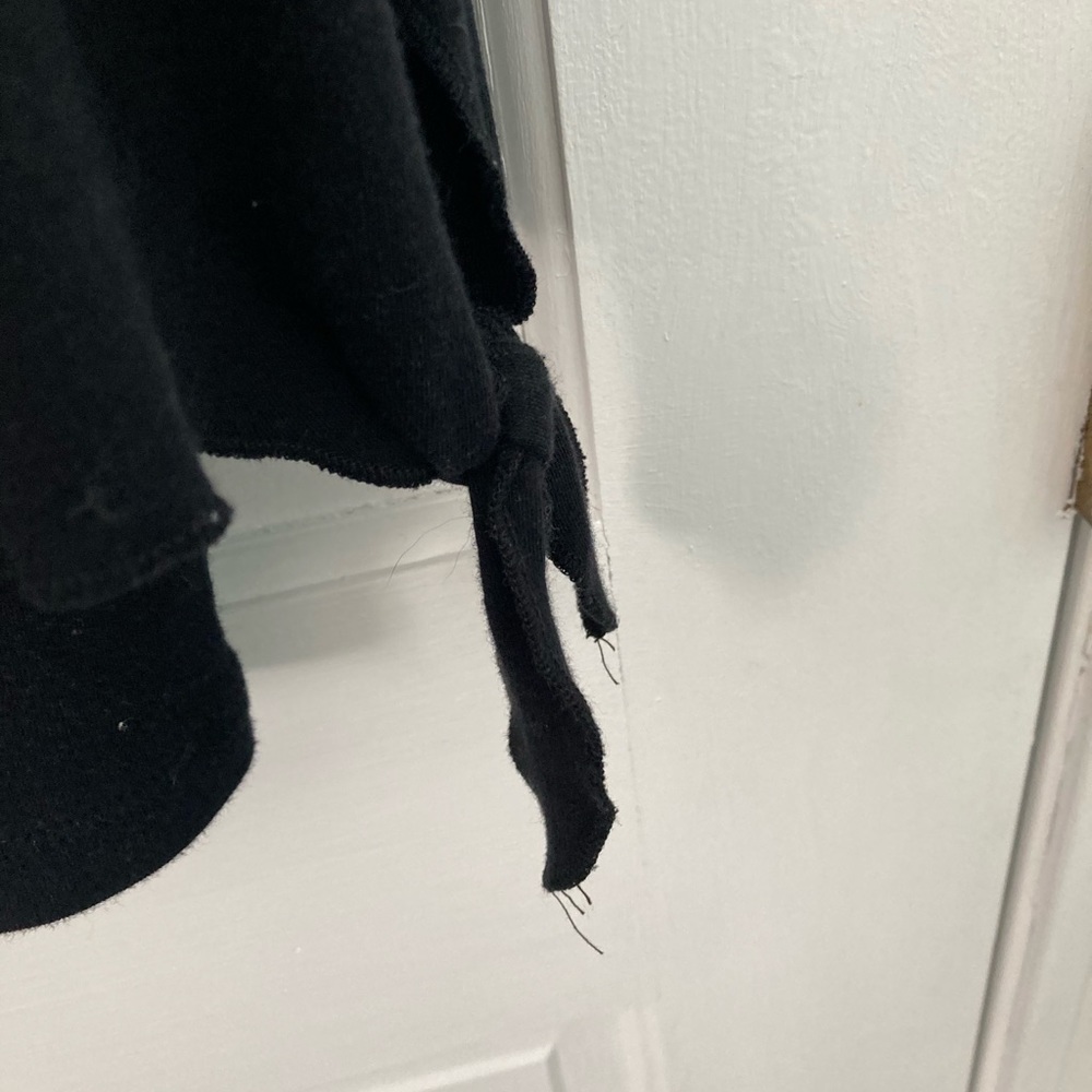 Talbots black top - Picture 2 of 4